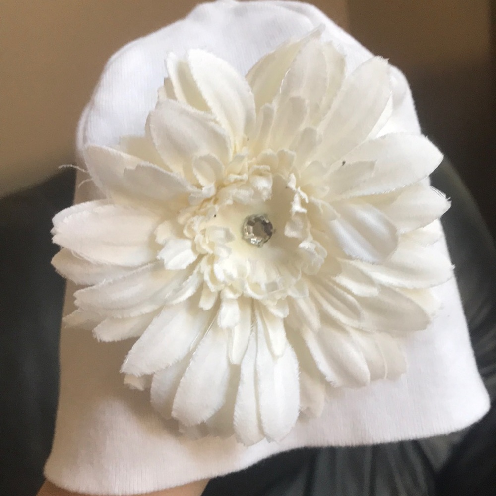 Flower hat - Picture 2 of 7